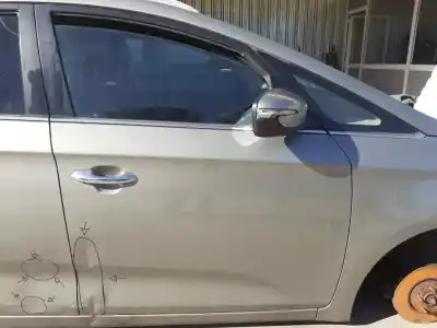 Peça sobressalente para automóvel em segunda mão porta dianteira direita por kia carens ( ) concept referências oem iam 