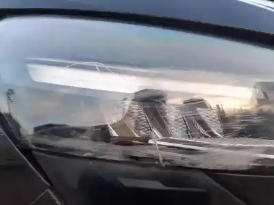 Second-hand car spare part right headlight for renault clio v esprit alpine oem iam references 260103507r  