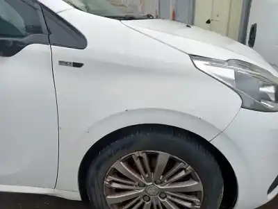 Автозапчастина б/у передне праве крило для peugeot 208 access посилання на oem iam 
