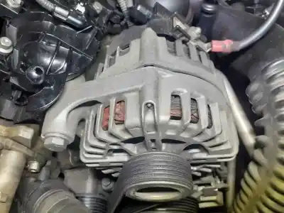 Peça sobressalente para automóvel em segunda mão alternador por bmw serie 1 berlina (e81/e87) 118d referências oem iam 