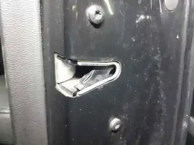 Peça sobressalente para automóvel em segunda mão fechadura da porta dianteira direita por bmw serie 1 berlina (e81/e87) 118d referências oem iam 