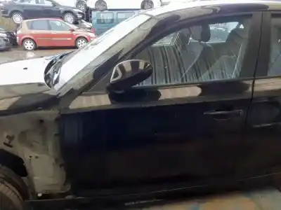 Peça sobressalente para automóvel em segunda mão porta da frente esquerda por bmw serie 1 berlina (e81/e87) 118d referências oem iam 
