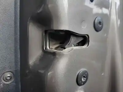 Peça sobressalente para automóvel em segunda mão fechadura da porta dianteira direita por peugeot 208 active referências oem iam 