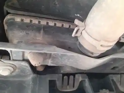 Peça sobressalente para automóvel em segunda mão radiador de água por peugeot 208 active referências oem iam 