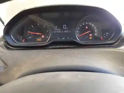 Peça sobressalente para automóvel em segunda mão quadrante por peugeot 208 active referências oem iam 