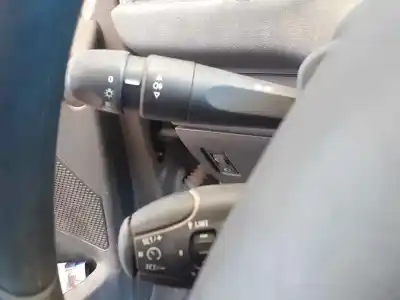 Peça sobressalente para automóvel em segunda mão comutador de luzes por peugeot 208 active referências oem iam 