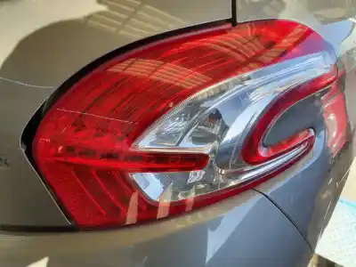 Peça sobressalente para automóvel em segunda mão farolim traseiro direito por peugeot 208 active referências oem iam 