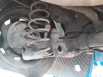 Peça sobressalente para automóvel em segunda mão charrió / suporte de eixo de trás por peugeot 208 active referências oem iam 