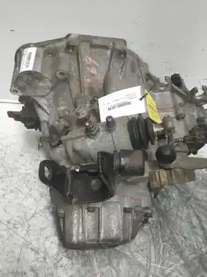 Second-hand car spare part gearbox for toyota picnic (m10) 2.2 td 90 cv / 66 kw oem iam references 90303486  