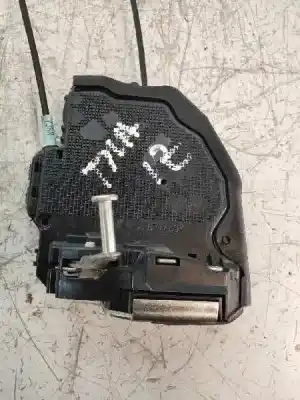 Pezzo di ricambio per auto di seconda mano motore chiusura centrale posteriore sinistra per toyota urban cruiser active riferimenti oem iam 0011320