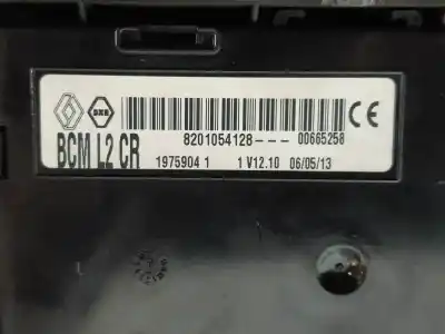 Second-hand car spare part electronic module for renault clio iii authentique oem iam references 8201054128 00665258 19759041