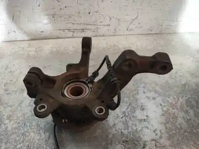 Second-hand car spare part front left knuckle for renault clio iii authentique oem iam references   