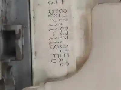 Автозапчастина б/у лівий передній двиг центрального замкування для audi a1 (8x) 1.6 tdi 90 cv / 66 kw посилання на oem iam 8j1837015c  