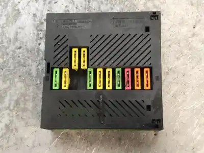 Second-hand car spare part FUSE BOX UNIT for BMW SERIE 7 (E65/E66)  OEM IAM references 7510638  13943701