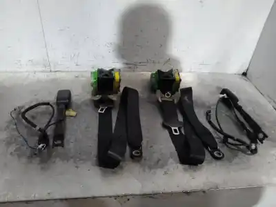 Pezzo di ricambio per auto di seconda mano set cinture anteriori per toyota auris luna riferimenti oem iam 