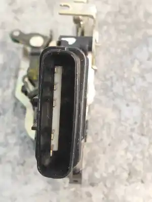 Second-hand car spare part front right central locking system for kia magentis active oem iam references 813202g210  