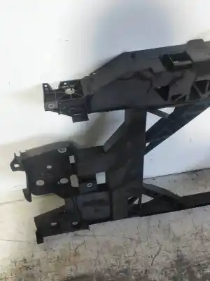 Second-hand car spare part front panel for renault scenic iii authentique oem iam references   