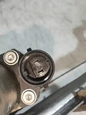 Second-hand car spare part driver left window regulator for dacia duster adventure 4x4 oem iam references 8200733129  