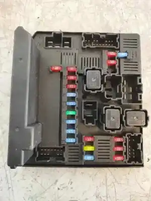 Gebrauchtes Autoersatzteil relais sicherungskasten multifunktionsrelais zum nissan qashqai (j10) tekna premium oem-iam-referenzen 284b7bb00b  