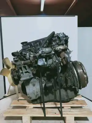 Pièce détachée automobile d'occasion moteur complet pour renault maxity fg 130.35/45 références oem iam yd25 denso 7226058