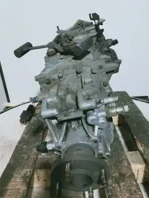 Pezzo di ricambio per auto di seconda mano riduttore per renault maxity fg 130.35/45 riferimenti oem iam 32010md01a 6s380v0 5v 1323065030 495426