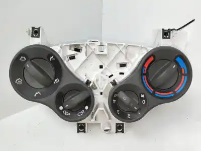 Pezzo di ricambio per auto di seconda mano CONTROLLO RISCALDAMENTO / ARIA CONDIZIONATA per FIAT II PANDA (169)  Riferimenti OEM IAM 5H0140100  