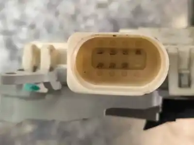 Second-hand car spare part front left central locking system for audi a4 berlina (b8) básico oem iam references   ja68j1837015c