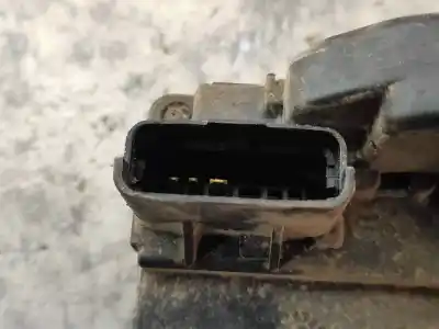 Автозапчастина б/у задній лівий центральний замок для nissan navara pick-up (d40m) doble cab se 4x4 посилання на oem iam   