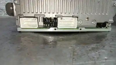 Pezzo di ricambio per auto di seconda mano impianto audio / radio cd per citroen c-crosser (vu_, vv_) 2.2 hdi riferimenti oem iam 8701a260  