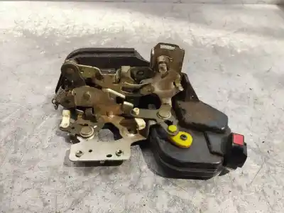 Second-hand car spare part front left central locking system for hyundai tucson (jm) 2.0 crdi comfort (4wd) oem iam references   