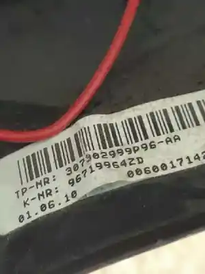 Peça sobressalente para automóvel em segunda mão volante por citroen ds3 base referências oem iam 967199642d  