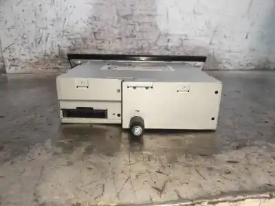 Second-hand car spare part audio system / radio cd for mazda 3 lim. () style oem iam references bhp3669g0c  