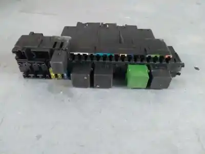 Second-hand car spare part fuse box unit for mercedes-benz clase s (w220) berlina 5.0 v8 24v cat oem iam references 05045123  a0275454532