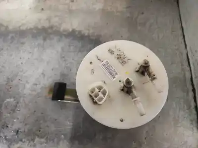 Second-hand car spare part fuel pump for kia magentis 2.0 crdi oem iam references in30020160  2000971120