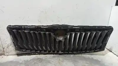 Pezzo di ricambio per auto di seconda mano griglia anteriore per skoda octavia combi (1z5) scout 4x4 riferimenti oem iam 1z0853651c  