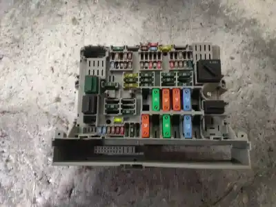 Second-hand car spare part fuse box unit for bmw serie 3 coupe (e92) 335i oem iam references 55107561030101