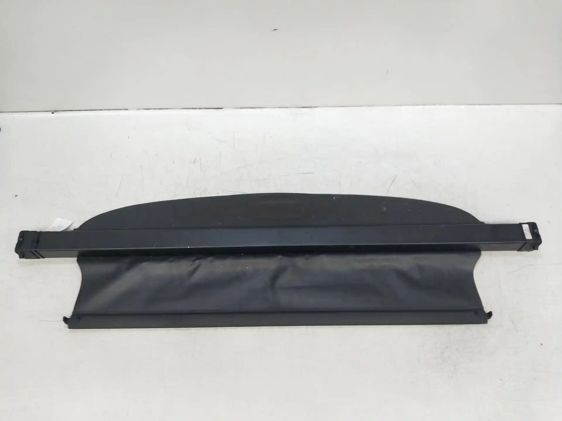 Volvo v50 deals parcel shelf