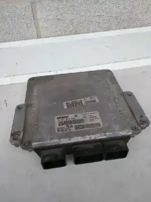 Pièce détachée automobile d'occasion Calculateur Moteur Ecu pour PEUGEOT 607 (S1) 2.2 HDi FAP CAT Références OEM IAM 0281010880 EDC15C2 34 9648268180