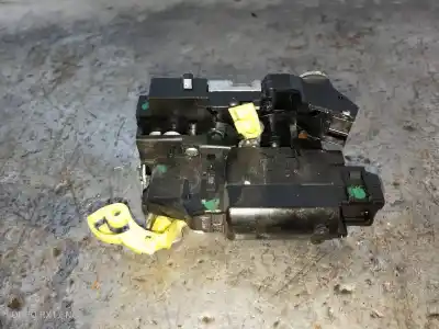 Second-hand car spare part rear left central locking system for dacia duster ii comfort oem iam references   