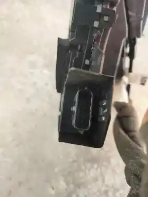 Автозапчастина б/у передній правий центральний замок для renault espace v 1.6 dci diesel fap energy посилання на oem iam 16943015  805021101r