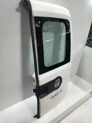 İkinci el araba yedek parçası arka sag kapi için fiat doblo active oem iam referansları   