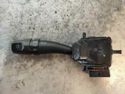 Peça sobressalente para automóvel em segunda mão comutador de luzes por hyundai tucson (jm) 2.0 crdi comfort (4wd) referências oem iam 
