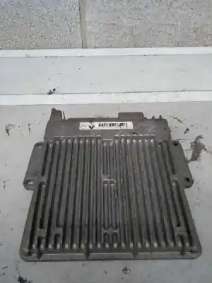 Second-hand car spare part Ecu Engine Control for RENAULT TWINGO (CO6) 1.2 54 CV / 40 KW OEM IAM references 7700104483 216250223 HOM7700868295