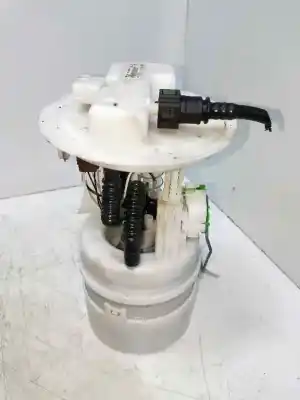 Second-hand car spare part fuel pump for renault clio iii exception oem iam references 8200727740