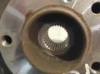 Second-hand car spare part front left knuckle for bmw x3 (e83) 2.0d oem iam references   