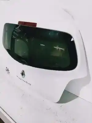 Second-hand car spare part tailgate for renault twingo authentique oem iam references 901001478r  