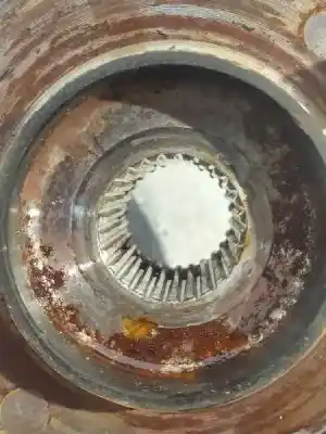 Second-hand car spare part front right knuckle for toyota auris active oem iam references   