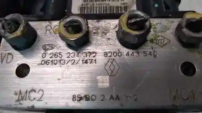 Peça sobressalente para automóvel em segunda mão abs por renault clio iii 2.0 16v cat referências oem iam 0265234372 8200443546 85b02aay2 0265950498