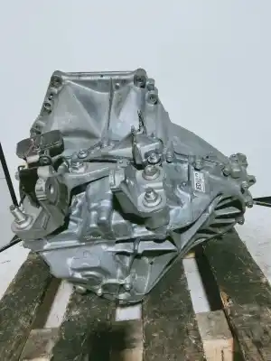 Pezzo di ricambio per auto di seconda mano riduttore per mazda 3 lim. (bl) luxury riferimenti oem iam d6040 sth0419123 ed fa 6v d20d2 a47fa48f