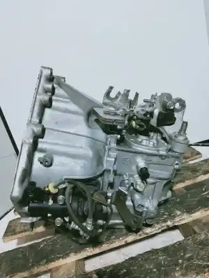 Pezzo di ricambio per auto di seconda mano riduttore per mazda 3 lim. (bl) luxury riferimenti oem iam d6040 sth0419123 ed fa 6v d20d2 a47fa48f